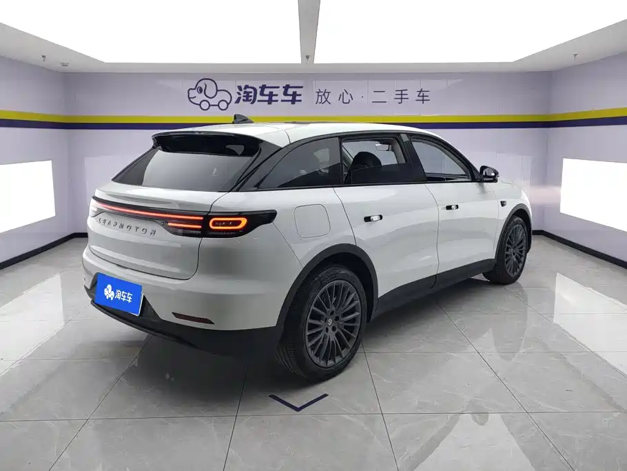 Leapmotor Leapmotor C11 — миниатюра 3