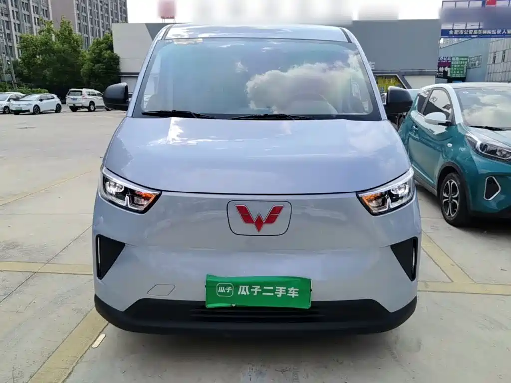 Wuling Yangguang — миниатюра 3