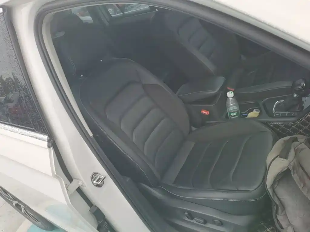Volkswagen Tiguan L — миниатюра 25