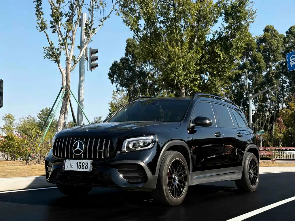 Mercedes-Benz GLB — миниатюра 2