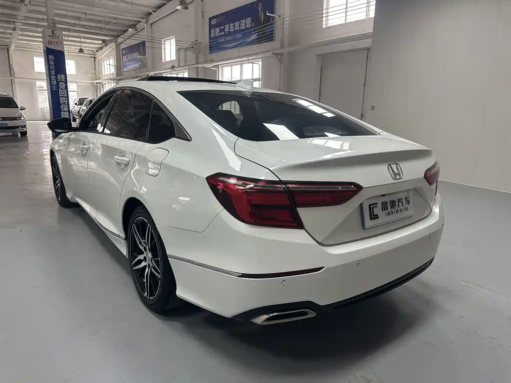 Honda Inspire — миниатюра 6