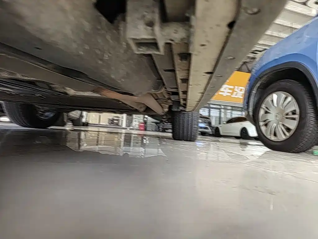 Land Rover Discovery Sport Hybrid — миниатюра 22