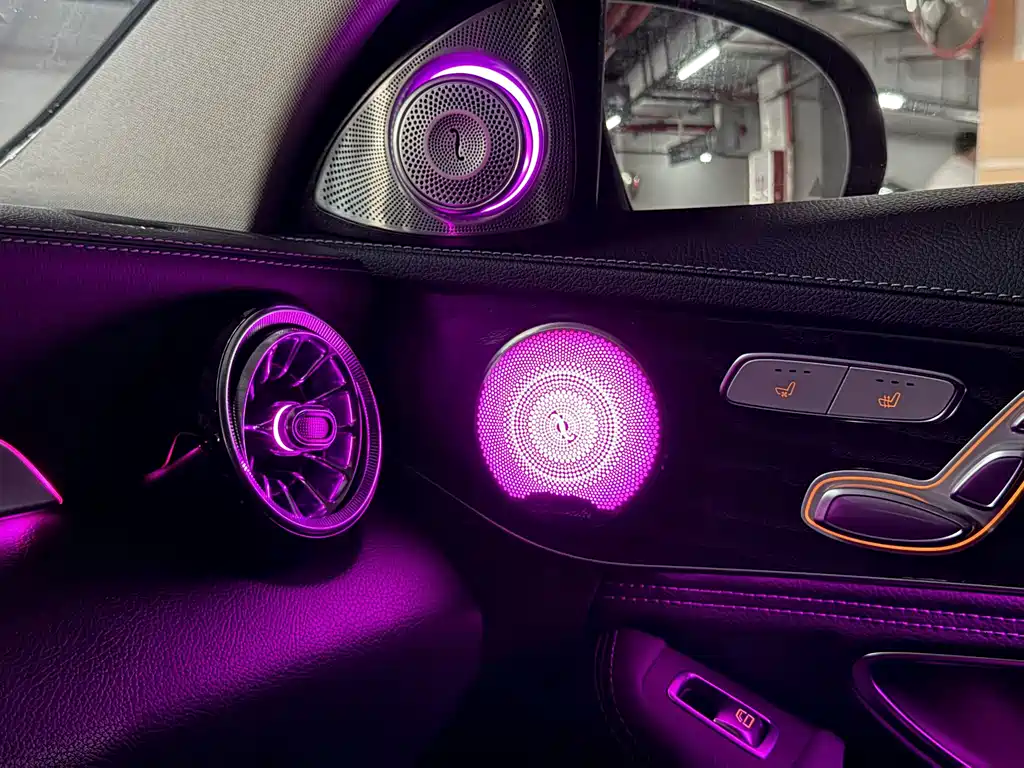 Mercedes-Benz C-Class — миниатюра 7