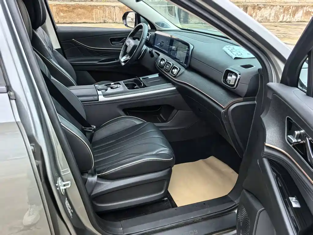 Chery Tiggo 9 2.0T DCT 2WD Luxury Edition 5 seats, фото 6