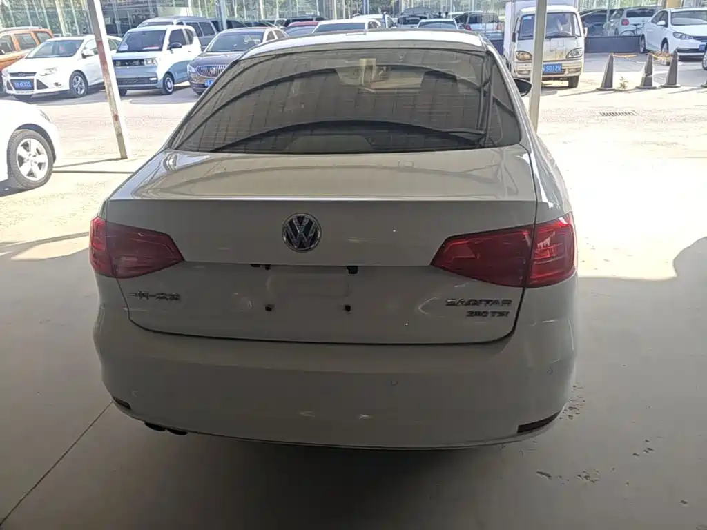 Volkswagen Sagitar — миниатюра 6
