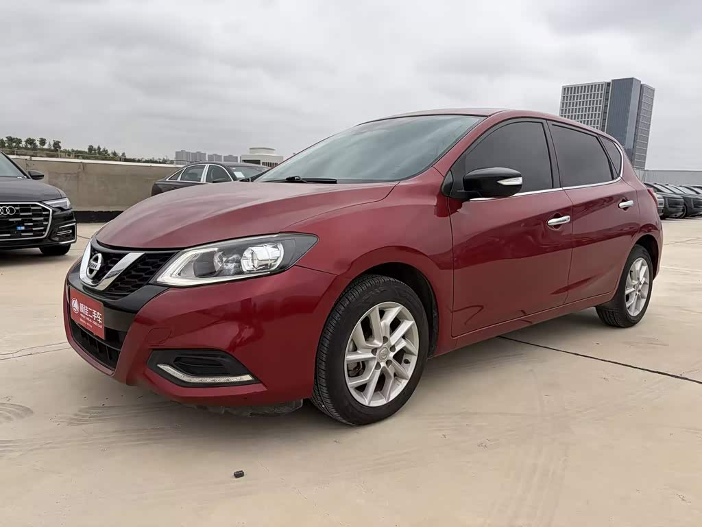 Nissan Tiida 1.6 л 2021 г. красный/фиолетовый, пробег 38000 км