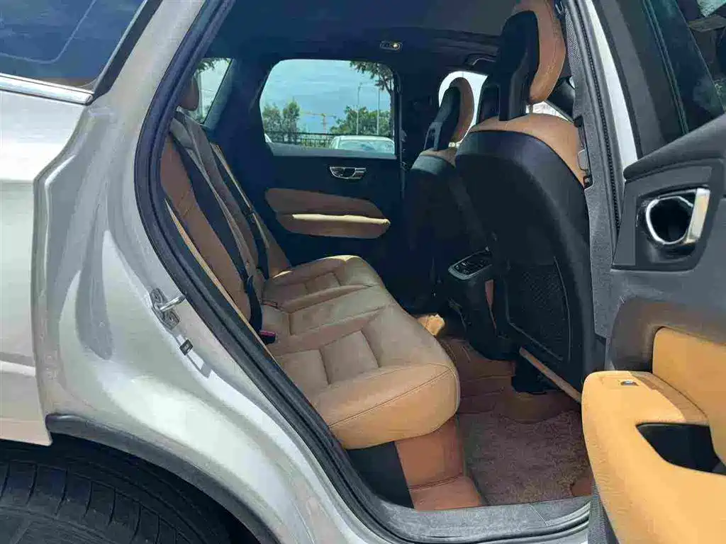 Volvo XC60 2018 T5 Luxury