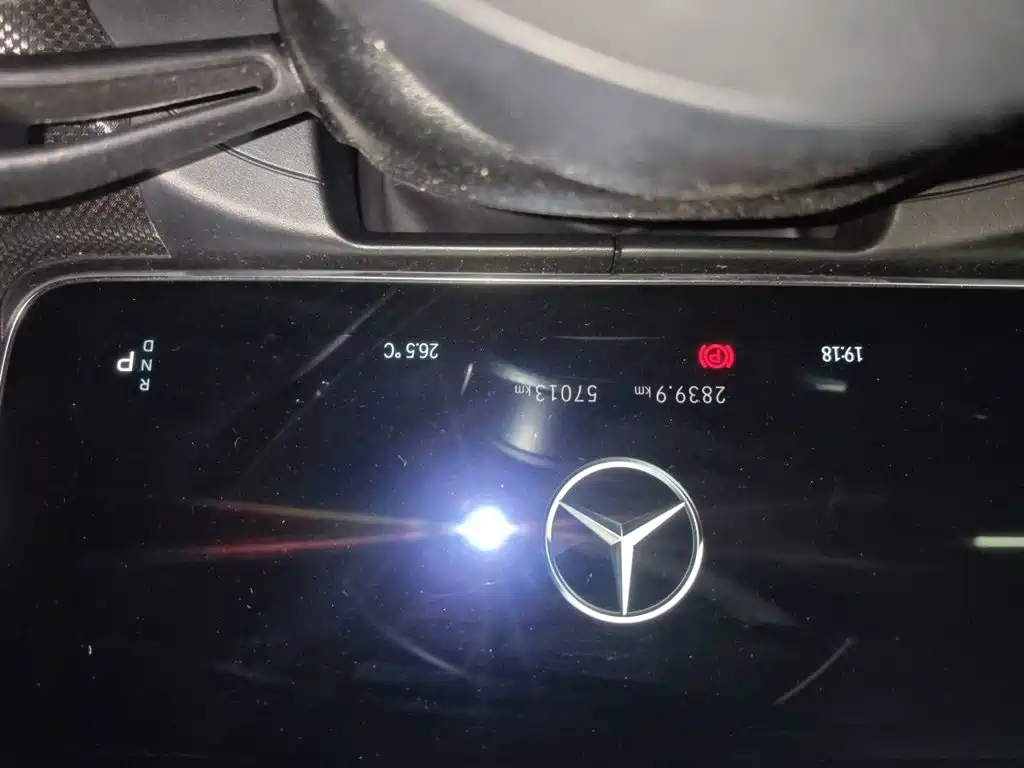 Mercedes-Benz C-Class — миниатюра 13