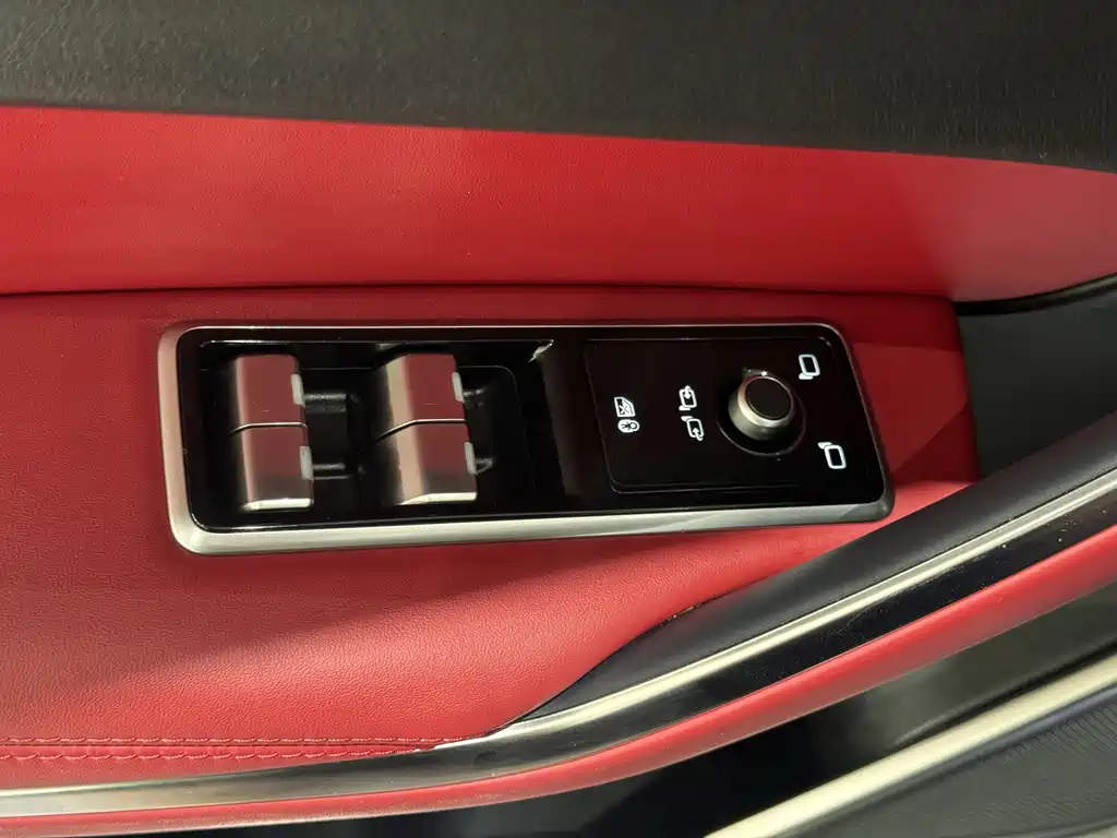 Jaguar F-Pace 2024 P250 R-Dynamic HSE