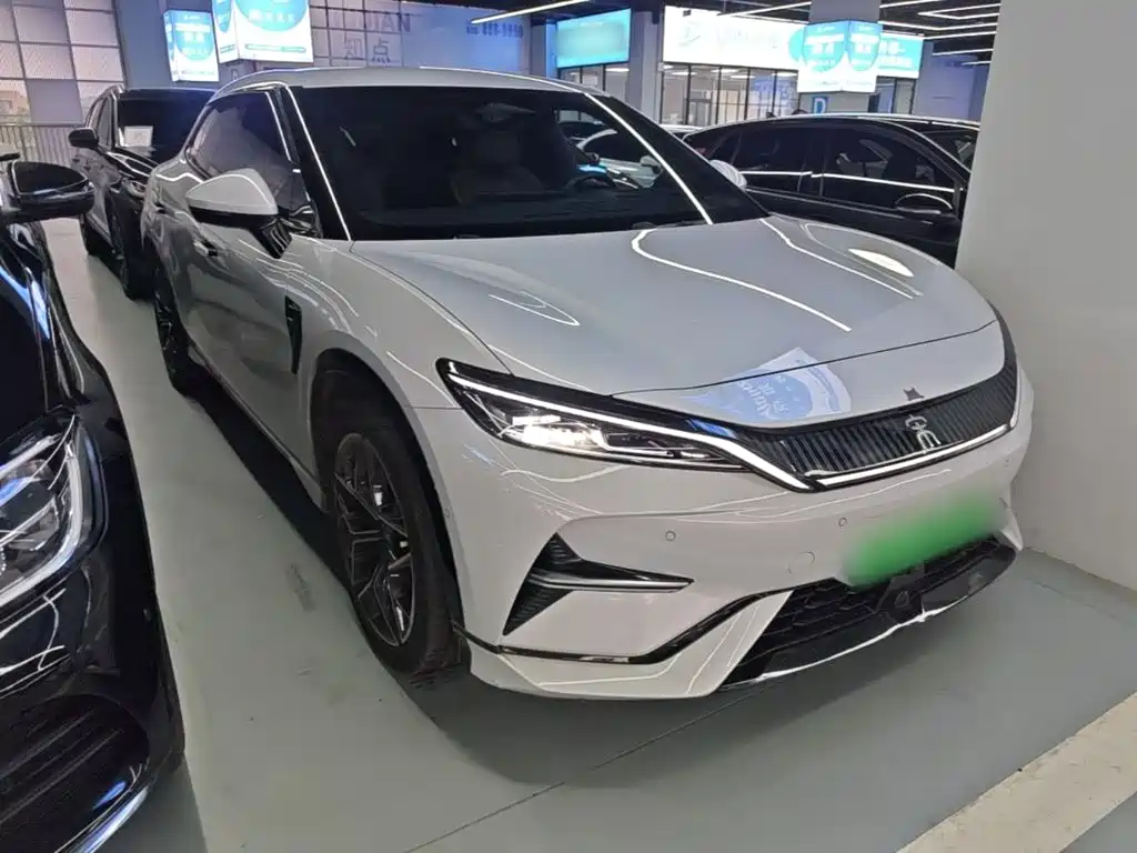 BYD L EV — миниатюра 4