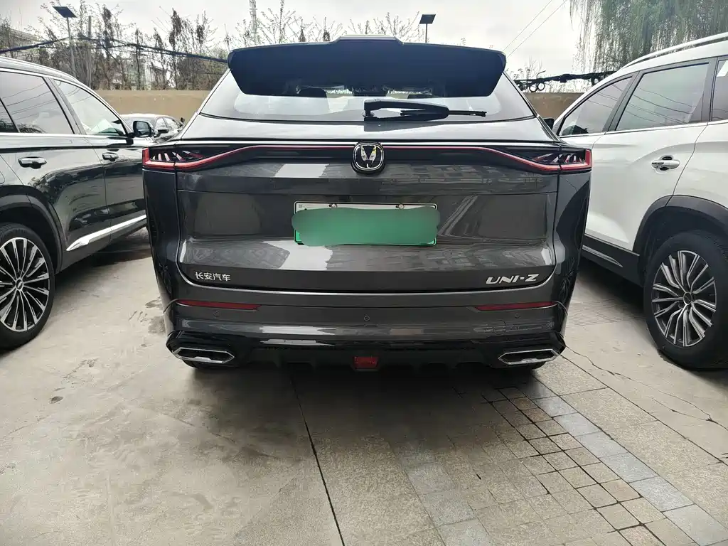 CHANGAN UNI Z NEW ENERGY