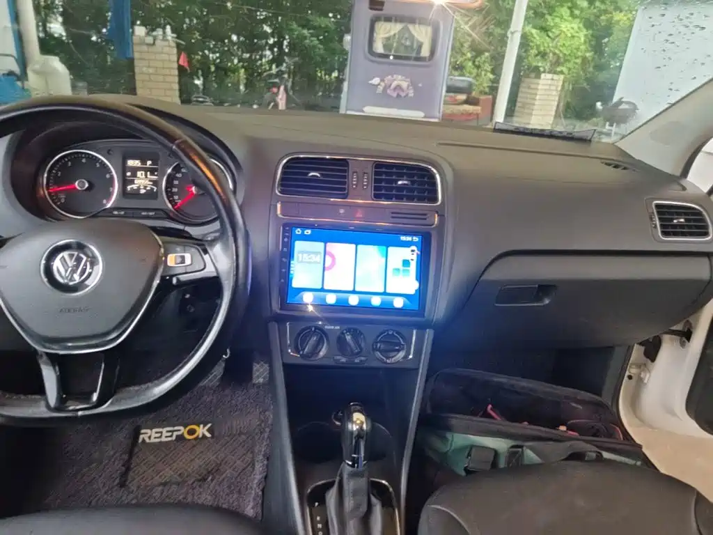 Volkswagen Polo — миниатюра 13