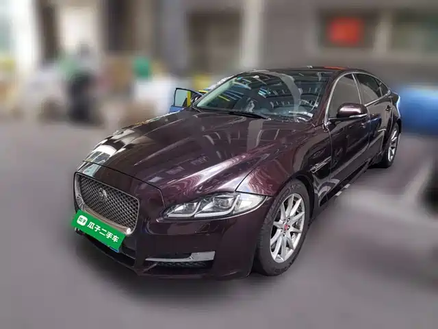 JAGUAR  XJ 2018