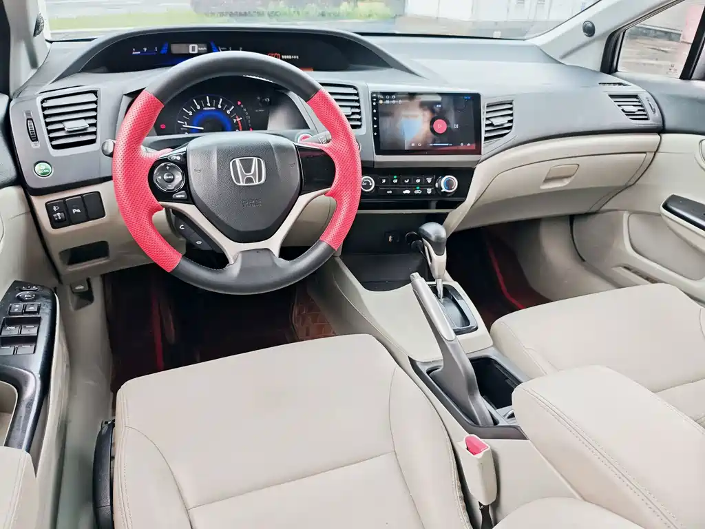 Honda Civic — миниатюра 8