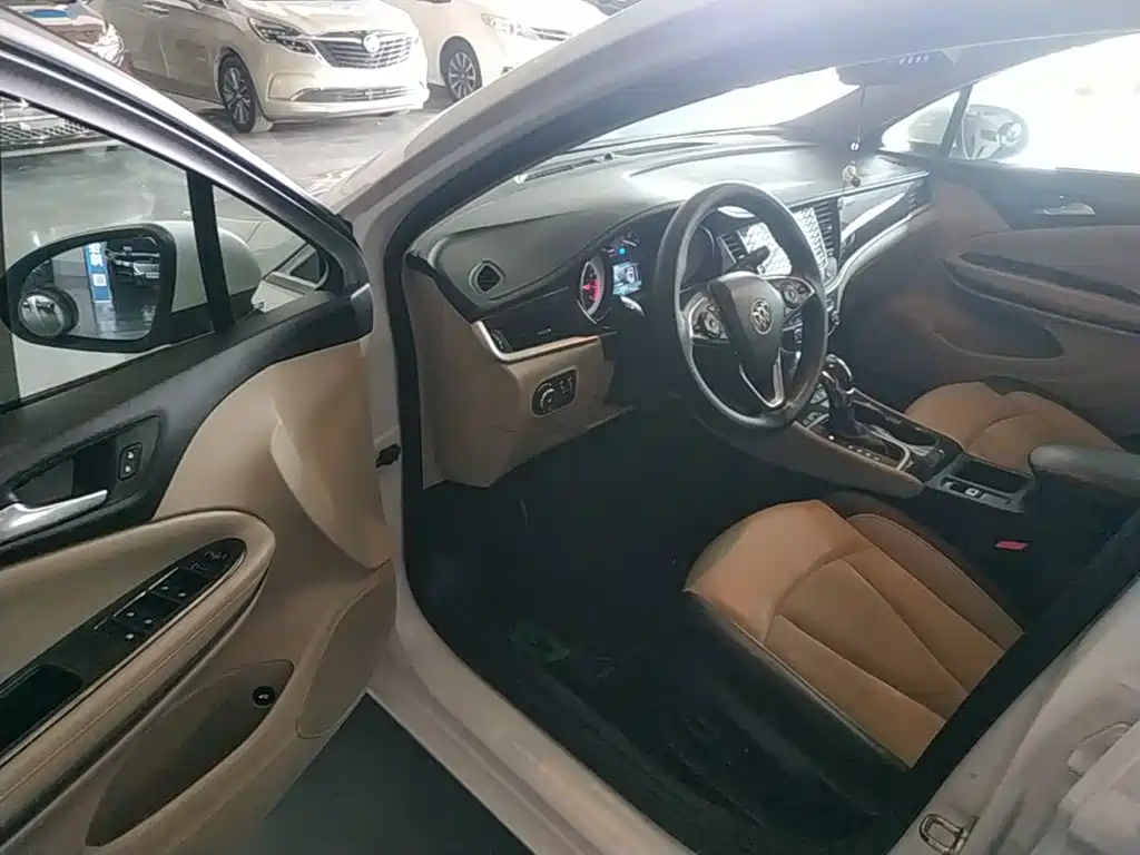 Buick Verano — миниатюра 16