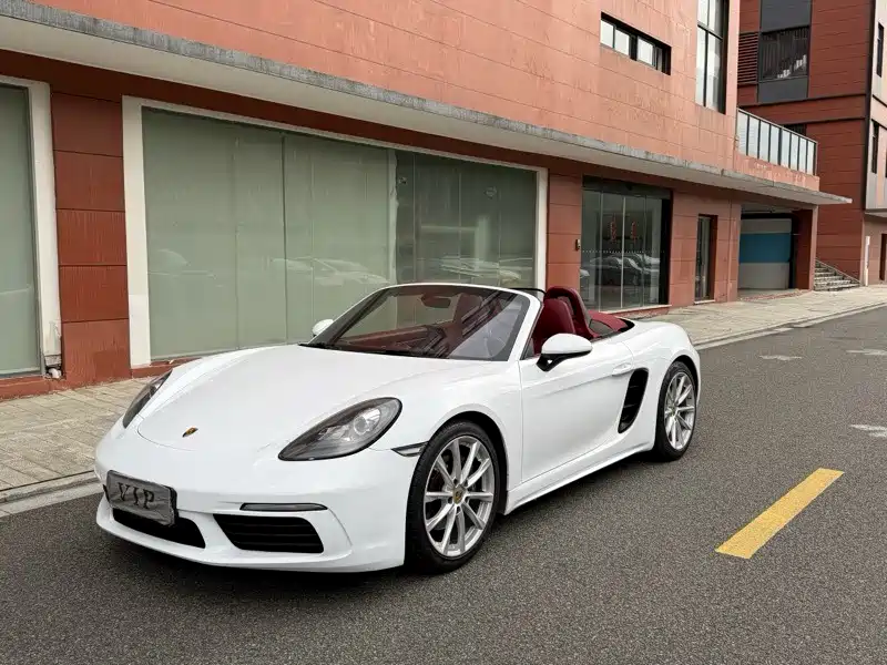 Купить Porsche 718