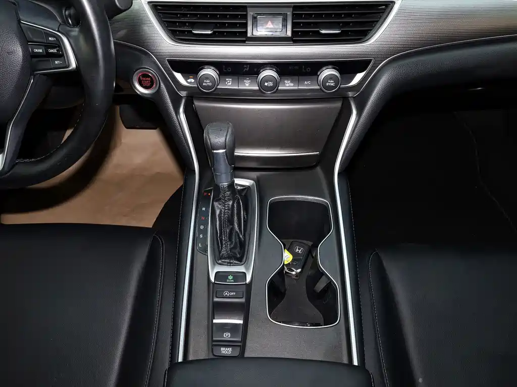 Honda Accord — миниатюра 14