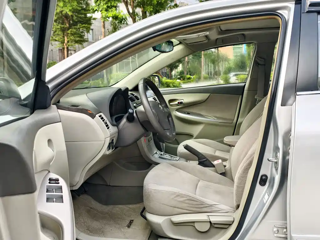 Toyota Corolla — миниатюра 7