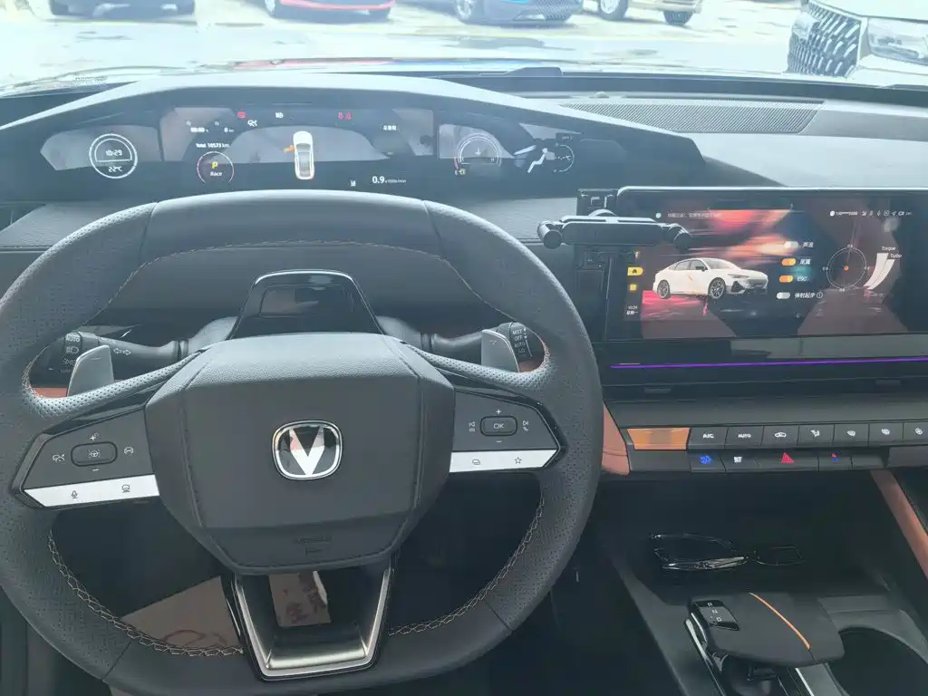 Changan UNI-V — миниатюра 13