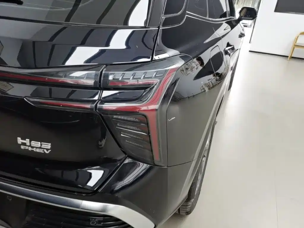 Hongqi Hongqi HS3 PHEV — миниатюра 8