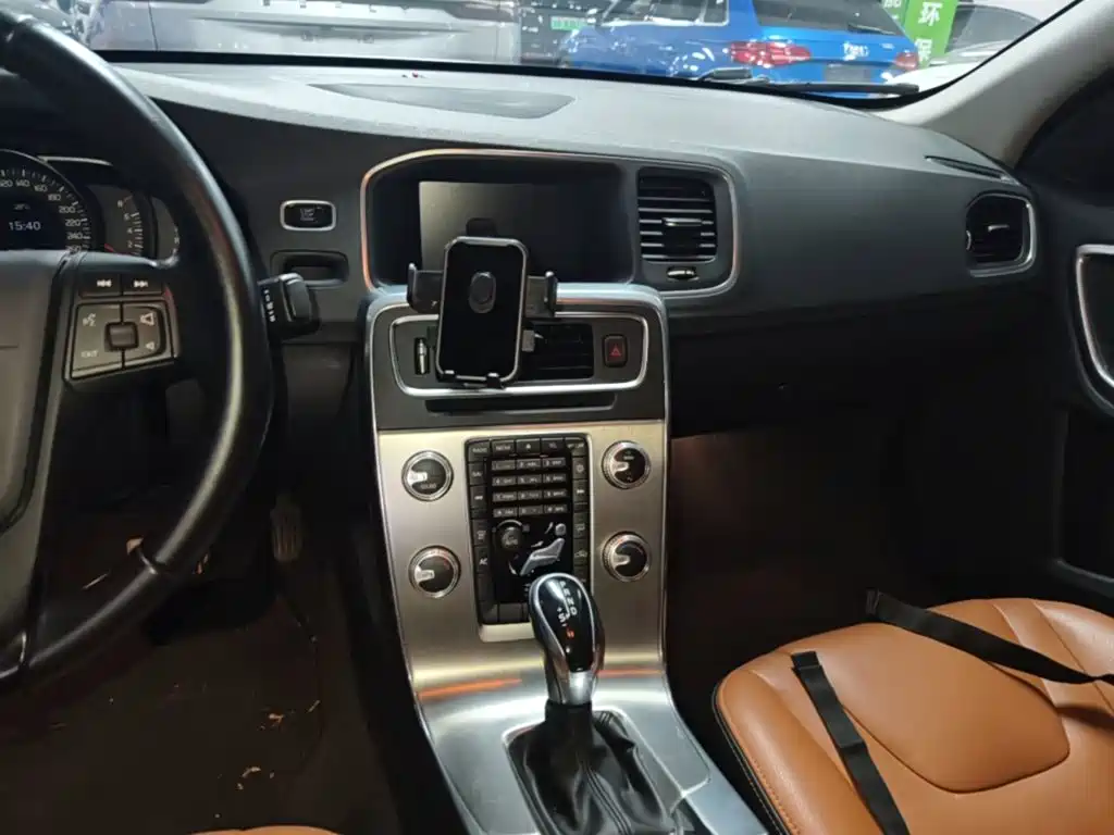 Volvo S60 — миниатюра 13