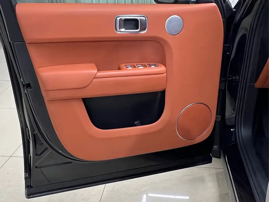 Li Auto Li L8 — миниатюра 8