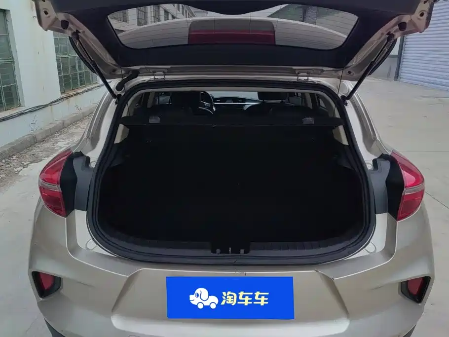 Geely Emgrand GS — миниатюра 4