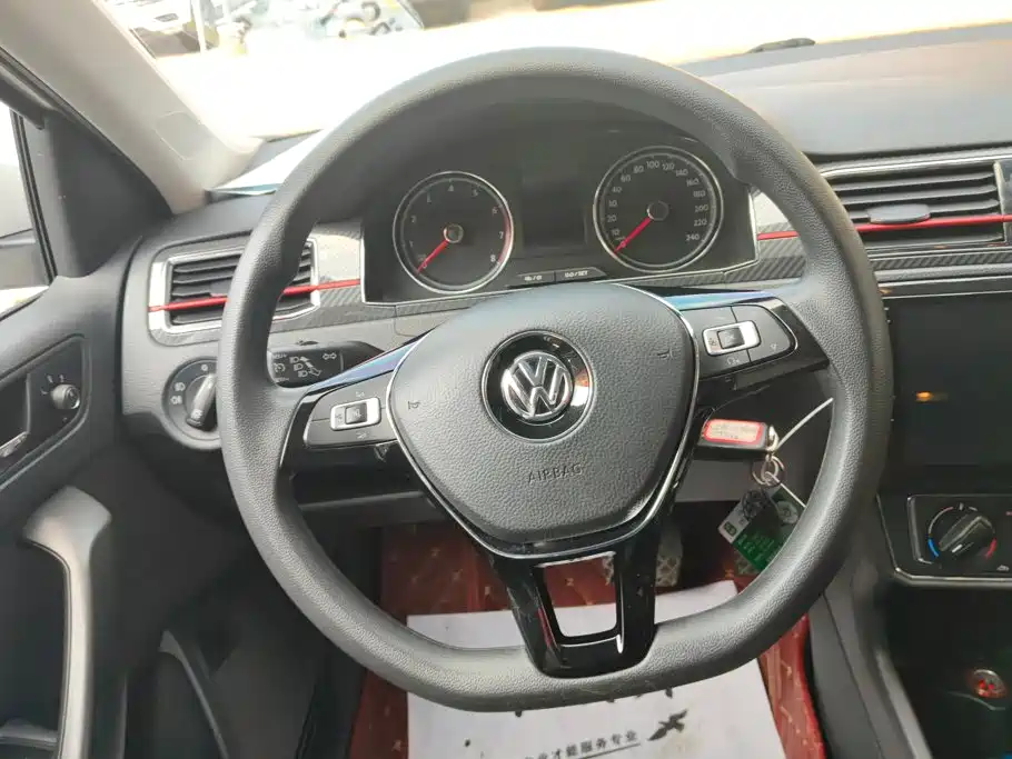 Volkswagen Santana — миниатюра 15