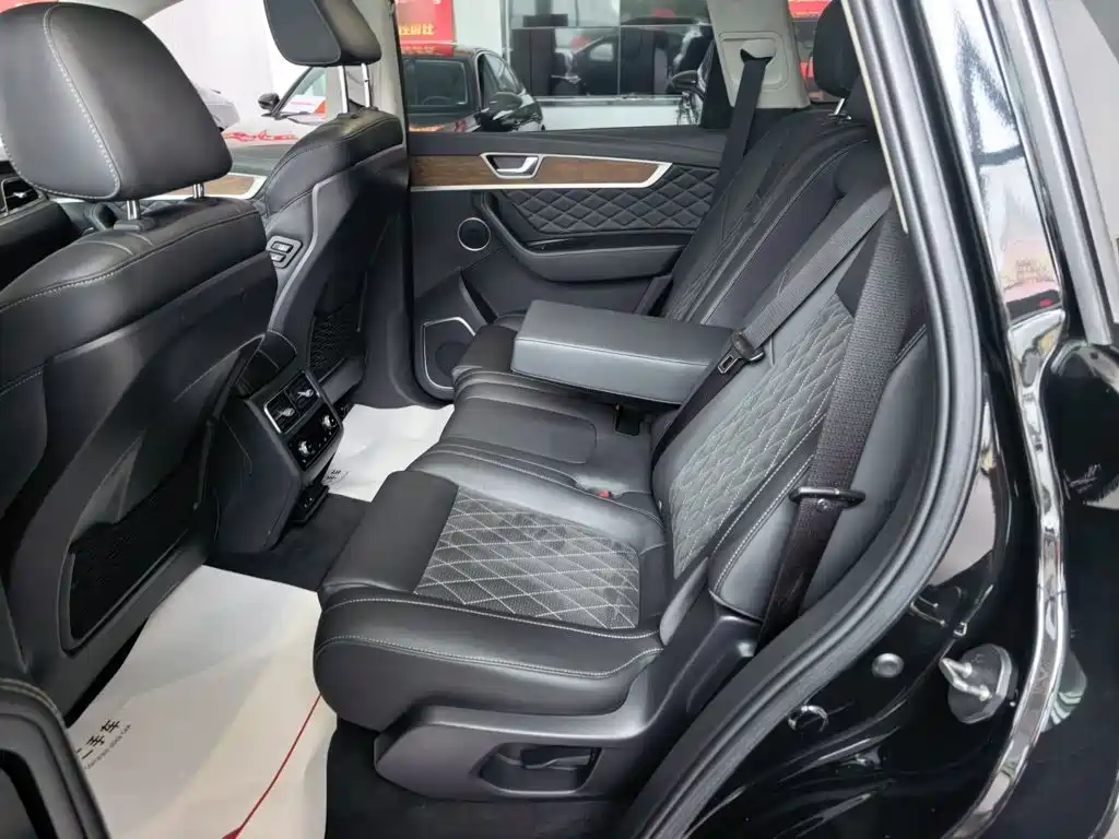 Hongqi Hongqi HS7 — миниатюра 15