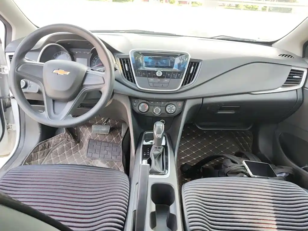 Chevrolet Cavalier — миниатюра 10