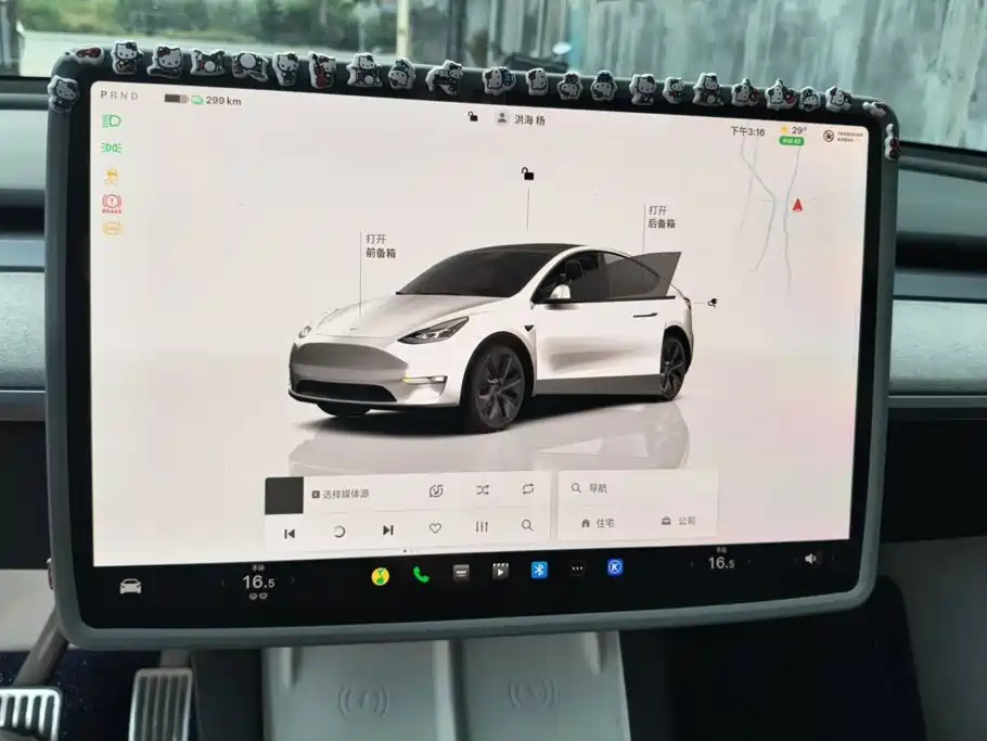 Tesla Model Y — миниатюра 14