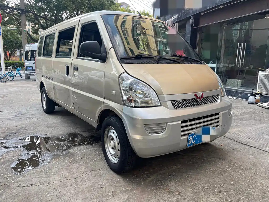 Wuling Rongguang — миниатюра 5