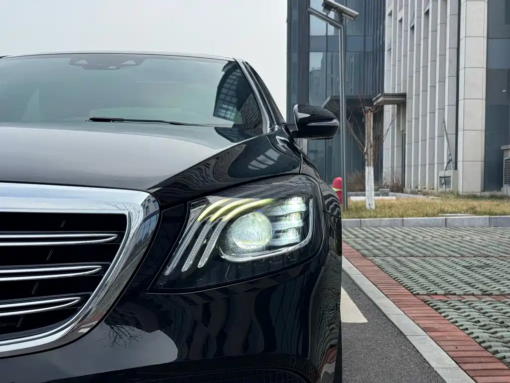 Mercedes-Benz S-Class — миниатюра 8