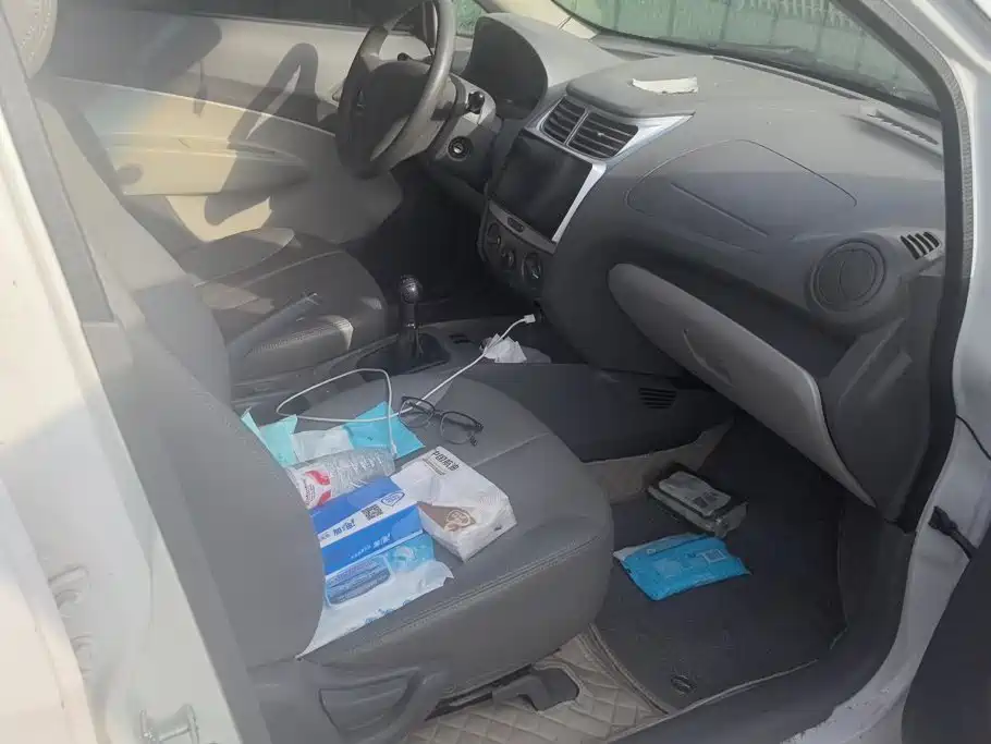 Chevrolet Sail — миниатюра 8