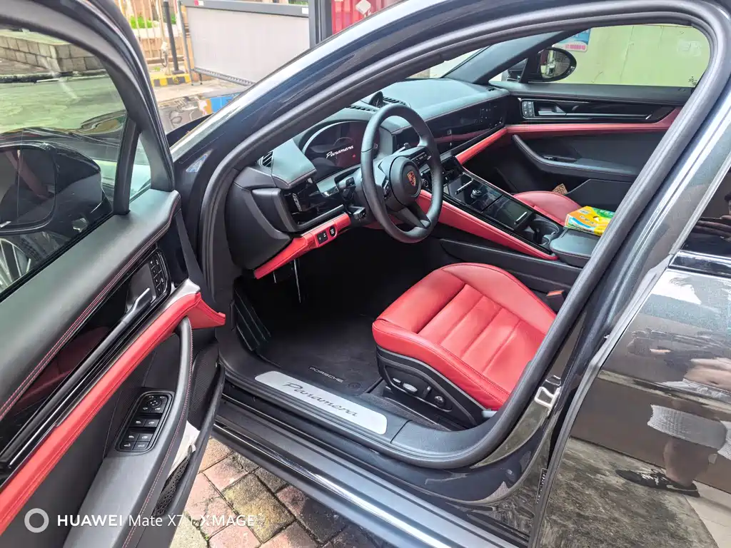 Porsche Panamera — миниатюра 10