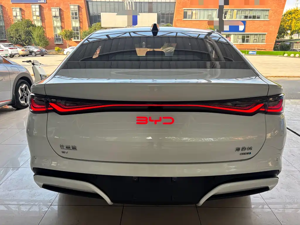 BYD Seal 06 — миниатюра 16