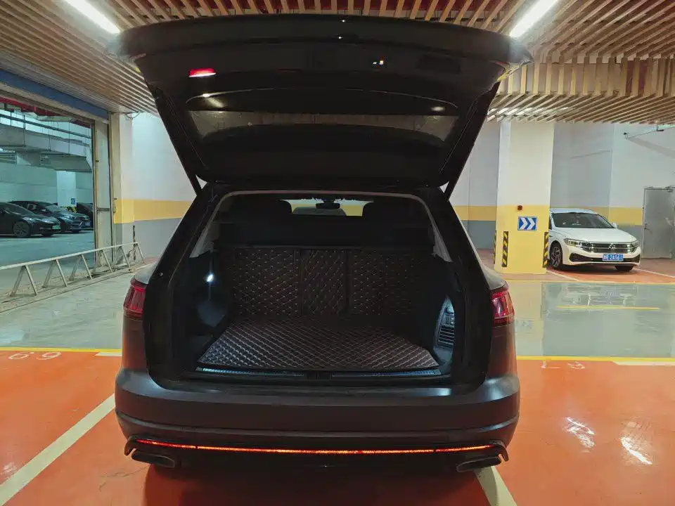 Volkswagen Touareg — миниатюра 8