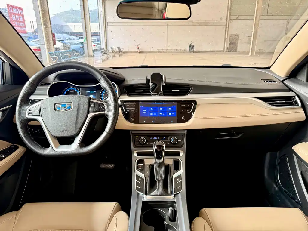 Geely Emgrand — миниатюра 4