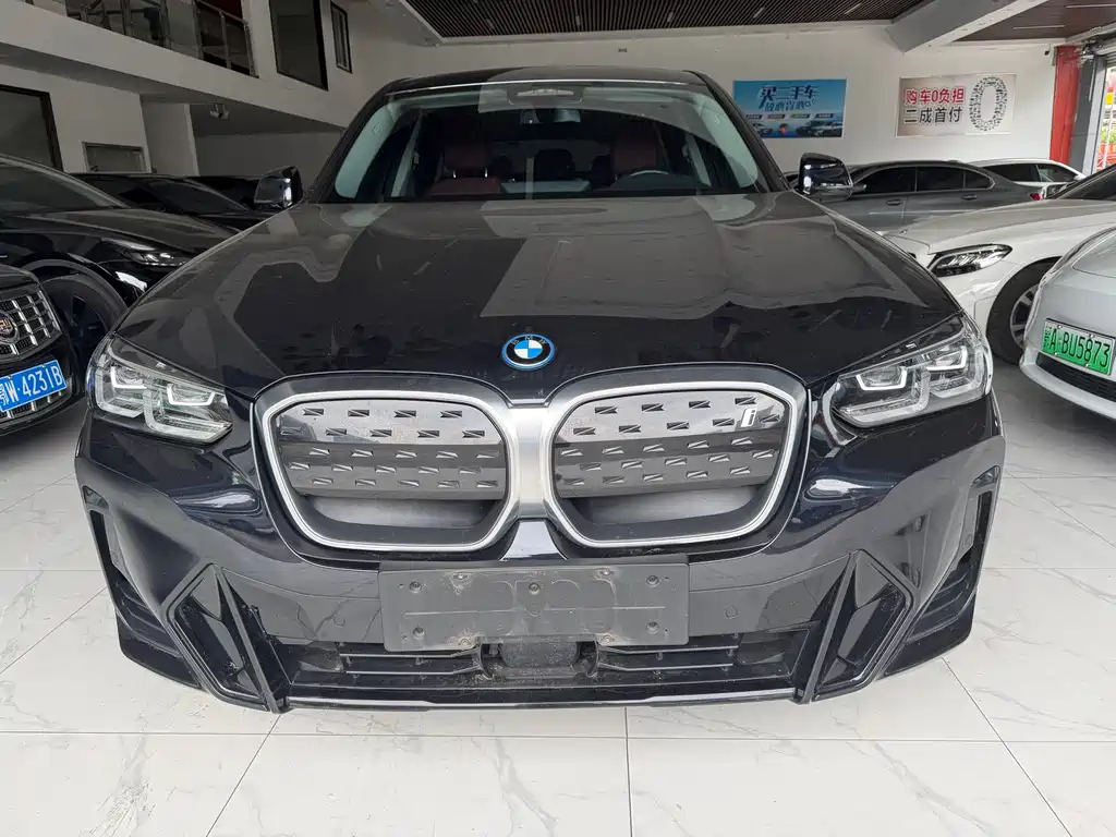 BMW iX3 — миниатюра 2