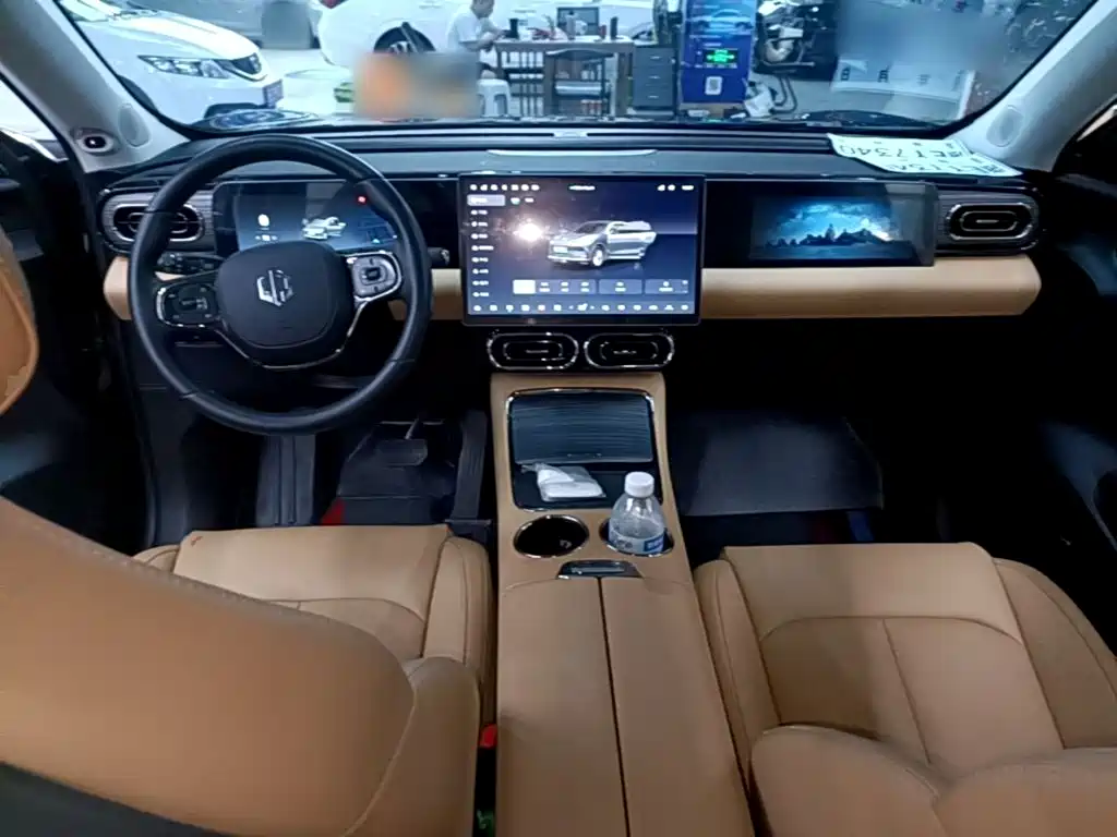 Leapmotor Leapmotor C11 — миниатюра 10