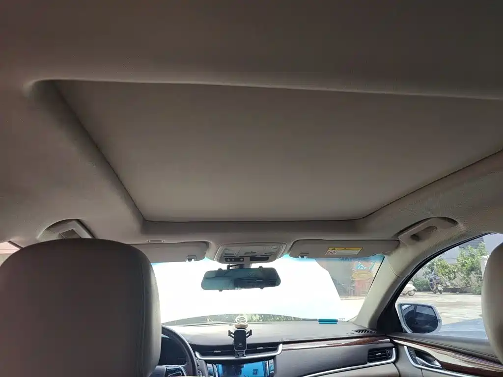 Cadillac XTS — миниатюра 9