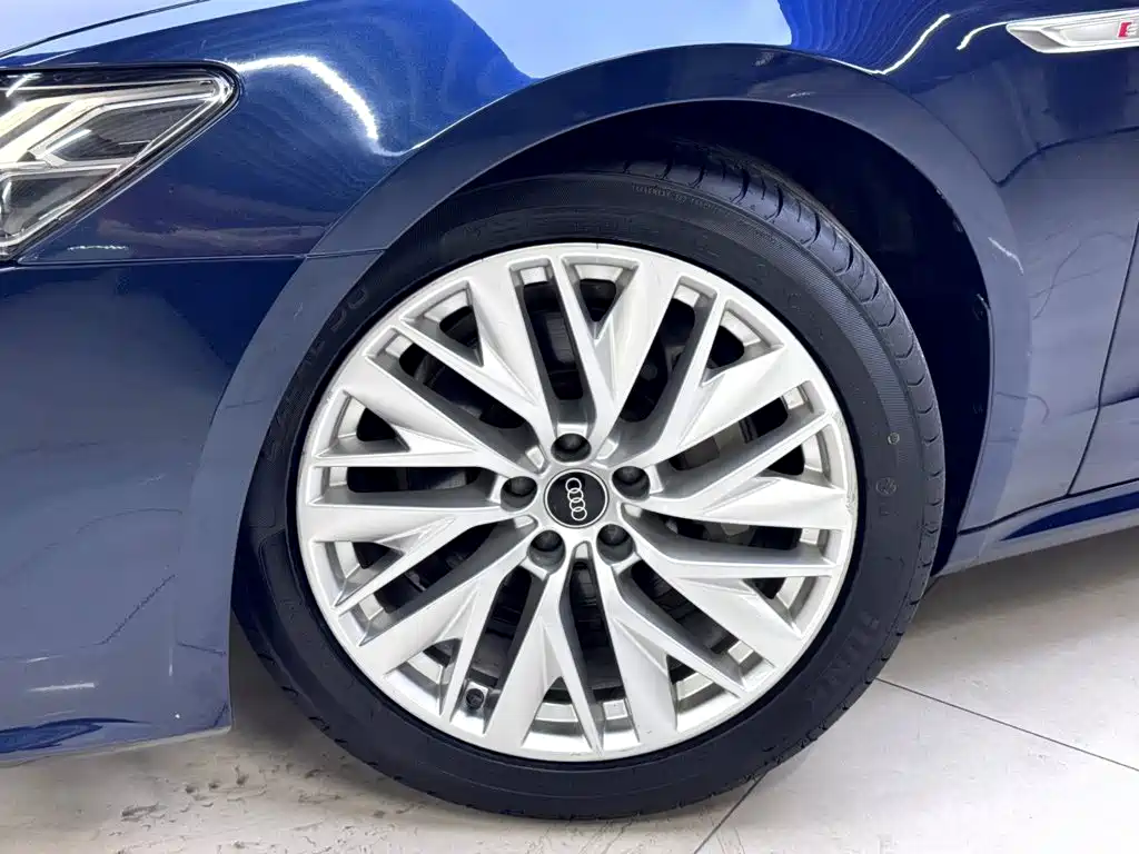 Audi A7L — миниатюра 19