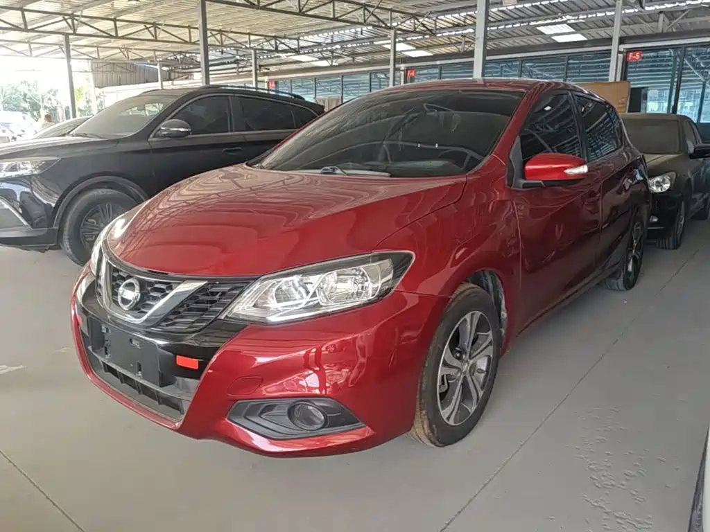 Nissan Tiida — миниатюра 2