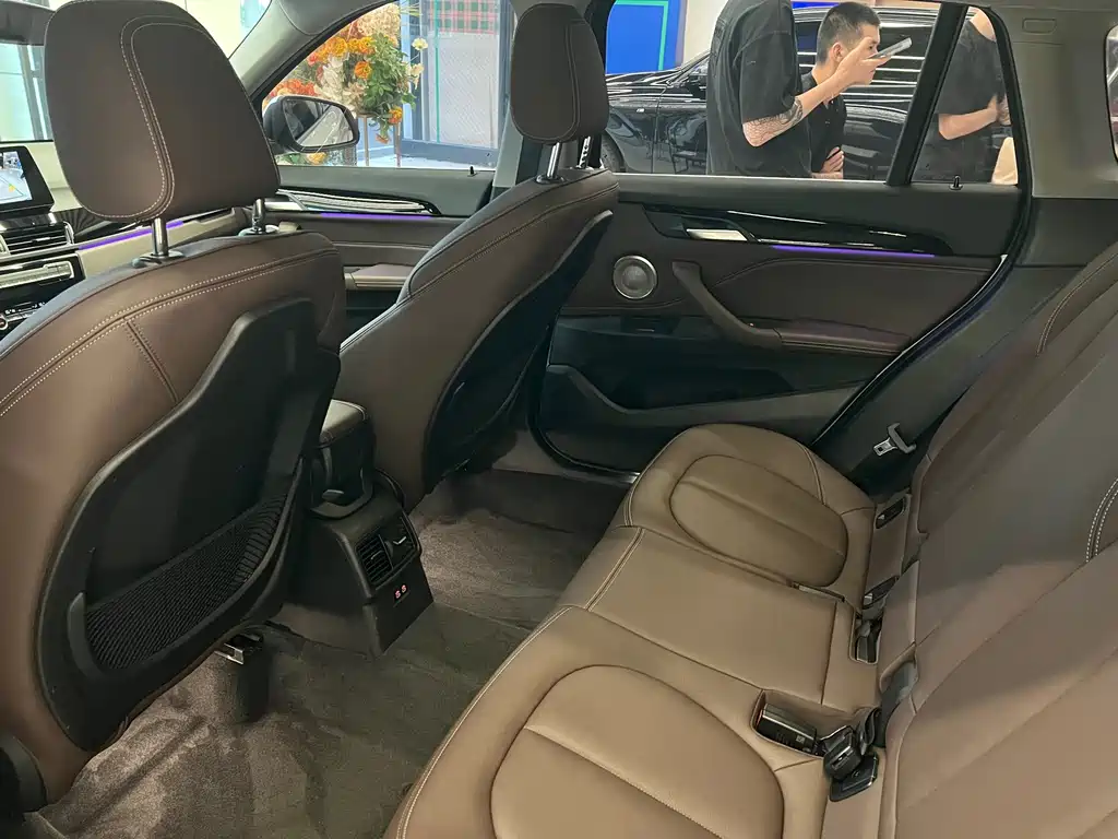 BMW X1 — миниатюра 9