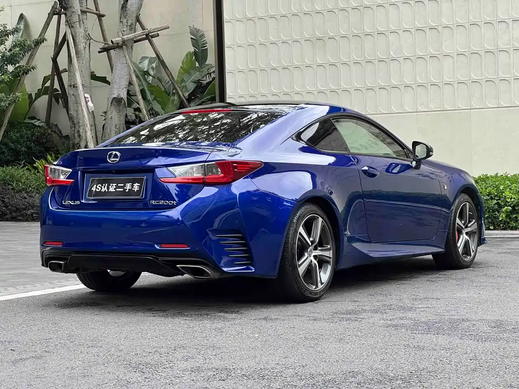 Lexus RC 2016 200t F SPORT