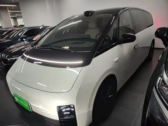 Li Auto MEGA