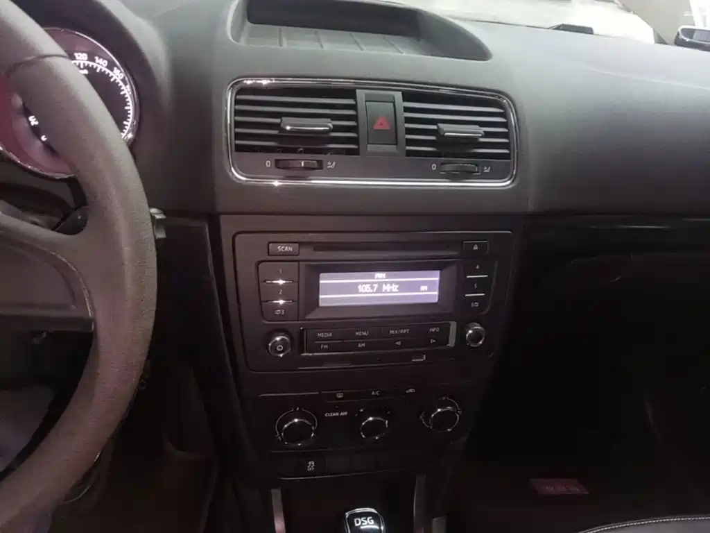 Skoda Yeti — миниатюра 13