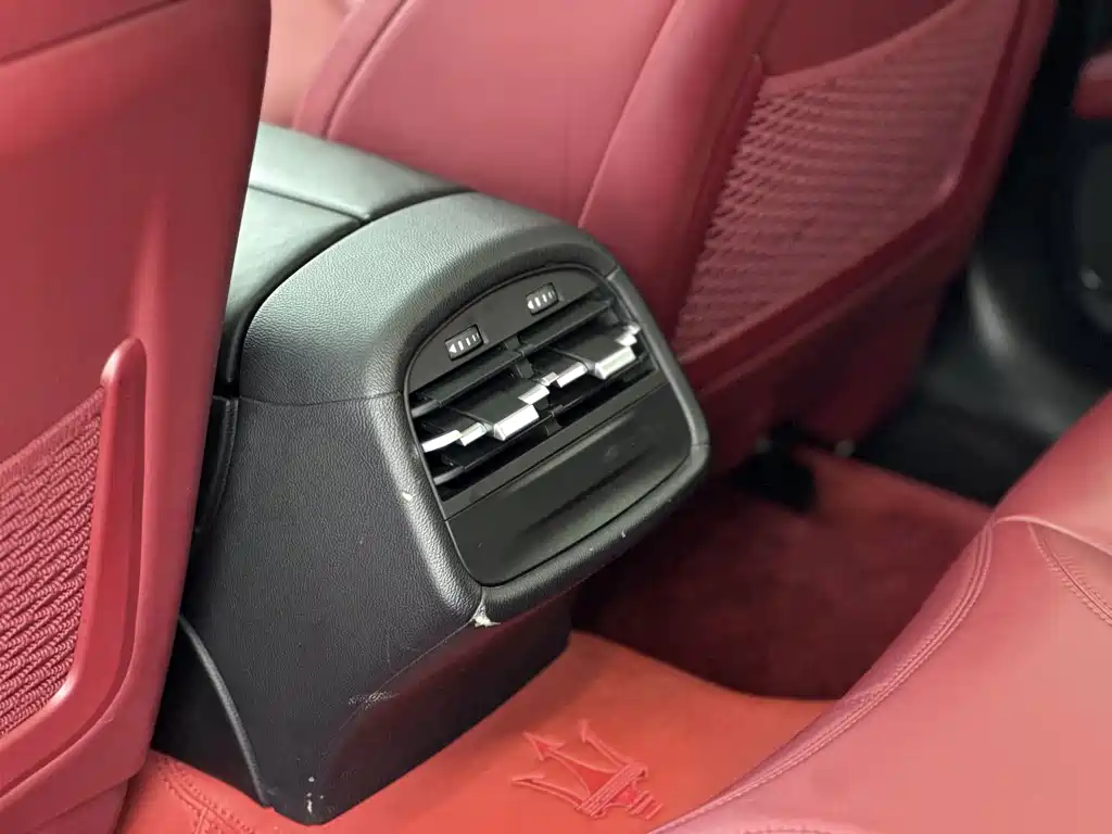 Maserati Ghibli — миниатюра 9