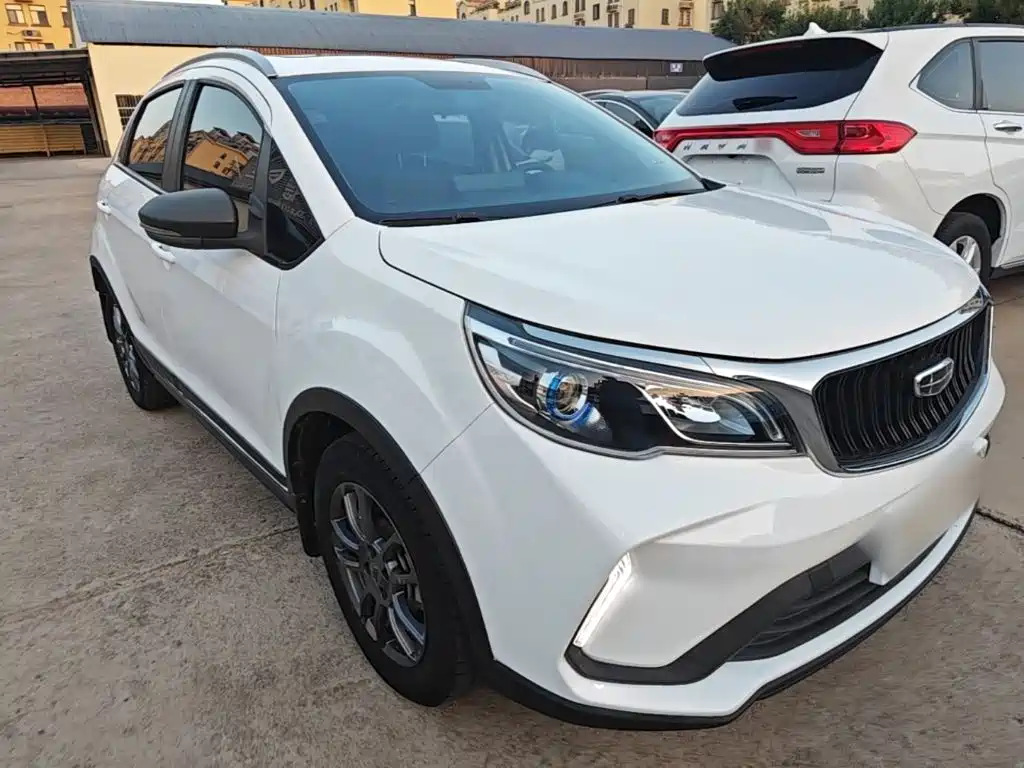 Geely Vision X3 — миниатюра 4