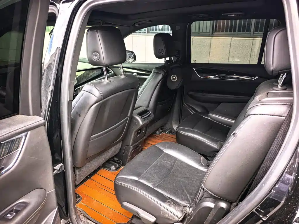 Cadillac XT6 — миниатюра 8